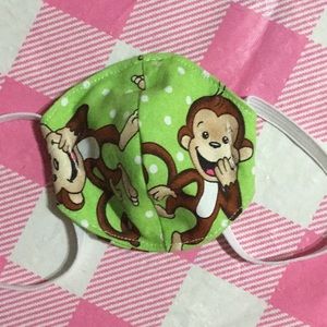 Face mask, monkeys, filter pocket, nose piece